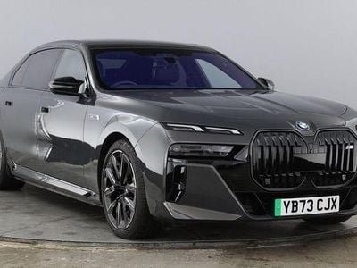 BMW i7