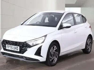 Used Hyundai i20 Advanced 2025 White Hatchback