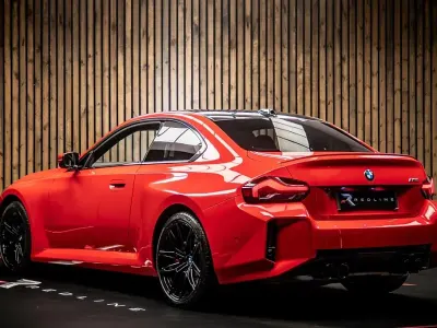 Begagnad BMW M2 Comfort Edition 2024 Röd Sportkupé
