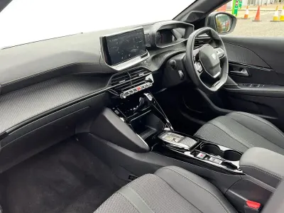Used Peugeot e-208 GT 98 kW (134 HP) 2025 Hatchback
