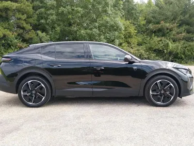 Used Peugeot e-408 GT 152 kW (207 HP) 2025 Black SUV