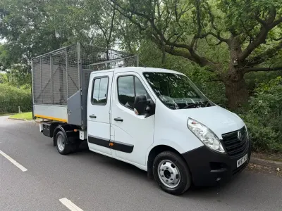 Used Vauxhall Movano 145 HP (106 kW) 2017 White MPV