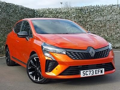 Used Renault Clio V Techno 90 HP (66 kW) 2024 Orange Hatchback