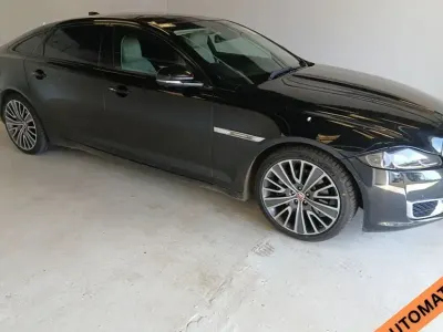 Used Jaguar XJ 302 HP (222 kW) 2017 Black Sedan