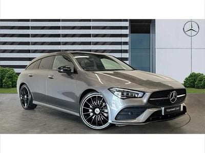Begagnad Mercedes CLA220 Shooting Brake AMG Line Premium Plus 187 HK (137 kW) 2023 Grå Kombi