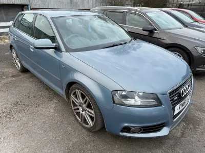 Begagnad Audi A3 S-Line 2011 Blå Halvkombi