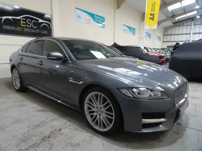 Second-hand Jaguar XF R-Sport 180 CP (132 kW) 2017 Gri Berlinǎ
