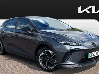 Używany MG MG4 EV SE 125 kW (170 KM) 2023 Szary Hatchback