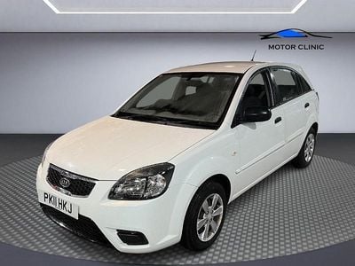 White Used 2011 Kia Rio Hatchback | £2,295 (Good price)