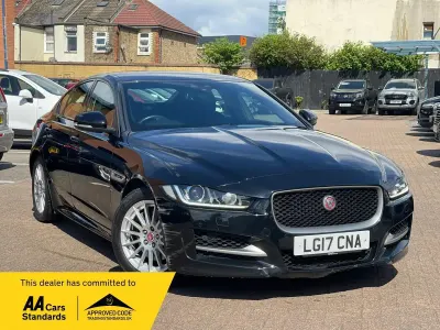 Gebraucht Jaguar XE R-Sport 163 PS (119 kW) 2017 Schwarz Limousine