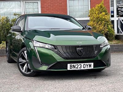 Used Peugeot 308 Allure 129 HP (94 kW) 2023 Green Hatchback