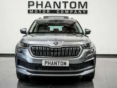 Usado Skoda Kodiaq LAURIN & KLEMENT 190 HP (139 kW) 2023 Cinzento SUV