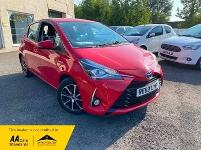Used Toyota Yaris Hybrid 2019 Red Hatchback