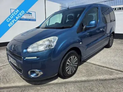 Gebraucht Peugeot Partner Tepee S 92 PS (67 kW) 2013 Blau Van / Kleinbus