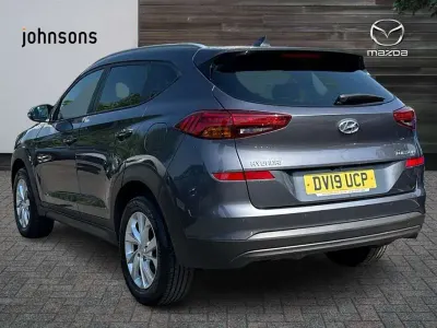 Used Hyundai Tucson SE 129 HP (94 kW) 2019 Grey SUV