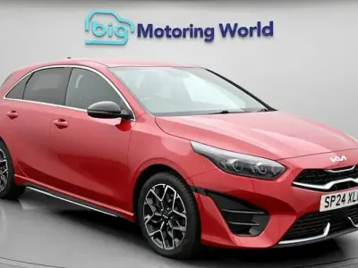 Używany Kia Ceed GT-Line 160 KM (117 kW) 2023 Czerwony Hatchback