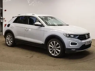 Usado VW T-Roc SEL 150 HP (110 kW) 2021 Prateado SUV