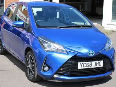 Used Toyota Yaris Hybrid 101 HP (74 kW) 2019 Hatchback