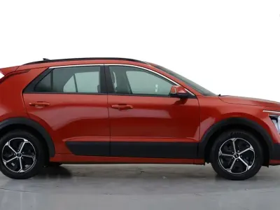 Used Kia Niro 2023 Orange SUV