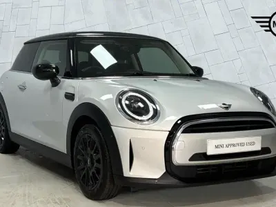 Used Mini Cooper Classic 134 HP (98 kW) 2021 Silver Hatchback