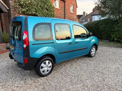 Used Renault Kangoo Extreme 2010 Blue MPV