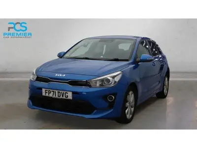 Używany Kia Rio 118 KM (86 kW) 2022 Niebieski Hatchback