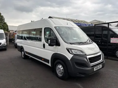 Second-hand Peugeot Boxer 130 CP (95 kW) 2018 Alb Van