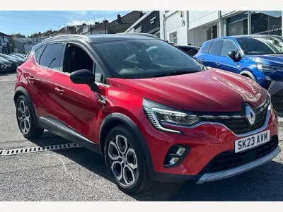 Used Renault Captur Techno 91 HP (66 kW) 2023 Red  SUV