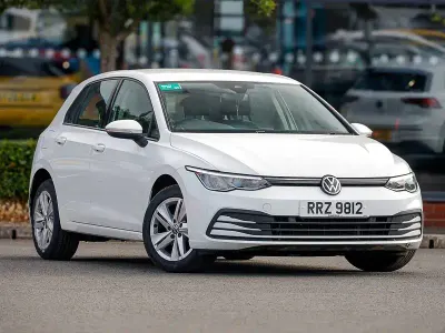 Used VW Golf VII Life 110 HP (80 kW) 2020 White Hatchback