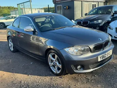 Begagnad BMW 120 Coupé Exclusive 170 HK (125 kW) 2012 Grå Sportkupé