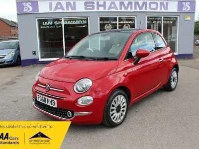 Gebraucht Fiat 500 Lounge 69 PS (50 kW) 2018 Rot Kleinwagen