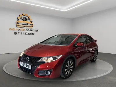 Used Honda Civic SE Plus 100 HP (73 kW) 2015 Red Hatchback