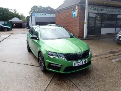 Used Skoda Octavia vRS 245 HP (180 kW) 2020 Green Estate