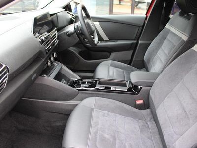 Used Citroën C4 X PureTech 127 HP (93 kW) 2024 Red SUV