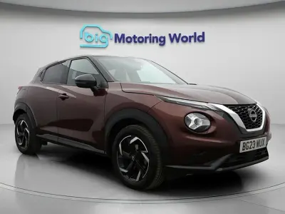 Usado Nissan Juke N-Connecta 114 CV (83 kW) 2023 Rojo SUV