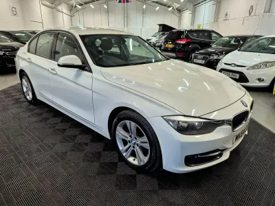 Used BMW 318 Sport Line 2014 White Sedan