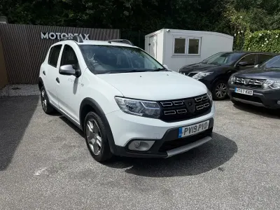 Used Dacia Sandero Essentiel 95 HP (69 kW) 2019 White Hatchback