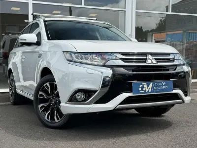 Used Mitsubishi Outlander P-HEV 2016 White SUV
