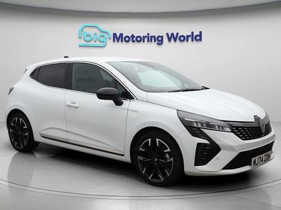 White Used 2024 Renault Clio V Techno Hatchback | £16,617 (Good price)