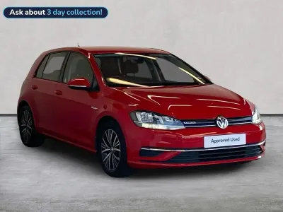 Used VW Golf VII SE 130 HP (95 kW) 2018 Red Hatchback
