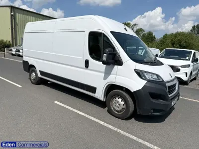 Used Peugeot Boxer Premium 140 HP (102 kW) 2023 White Van