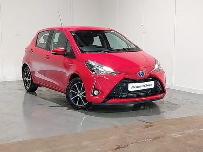 Second-hand Toyota Yaris Hybrid 100 CP (73 kW) 2019 Roșu Hatchback
