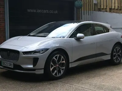 Käytetty Jaguar I-Pace 294 kW (400 HP) 2022 Harmaa Katumaasturi