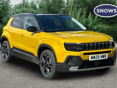 Used Jeep Avenger Summit 100 HP (73 kW) 2025 Yellow SUV