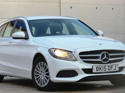 Used Mercedes C220 Executive 170 HP (125 kW) 2015 White Estate