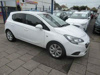 Used Vauxhall Corsa 2016 White Hatchback