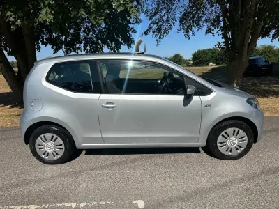 Used VW up! move up! 60 HP (44 kW) 2016 Silver Hatchback