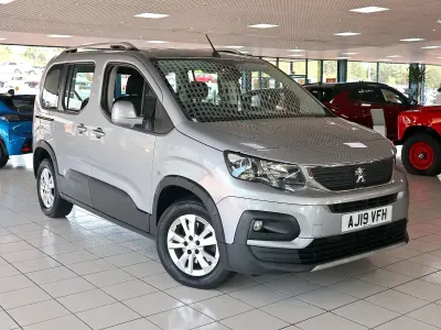 Used Peugeot Rifter Allure 110 HP (80 kW) 2019 Grey MPV