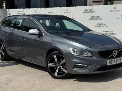 Used Volvo V60 R-Design 120 HP (88 kW) 2017 Grey Estate