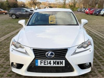 Used Lexus IS300h 223 HP (164 kW) 2014 White Sedan